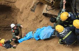 郑州工地坍塌最新爆料,事故原因及救援进展揭秘 第2张 郑州工地坍塌最新爆料,事故原因及救援进展揭秘 第2张