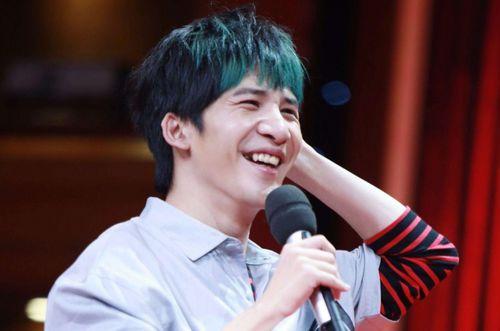 大张伟爆料头条新闻视频,头条新闻背后的惊人真相 第2张 大张伟爆料头条新闻视频,头条新闻背后的惊人真相 第2张